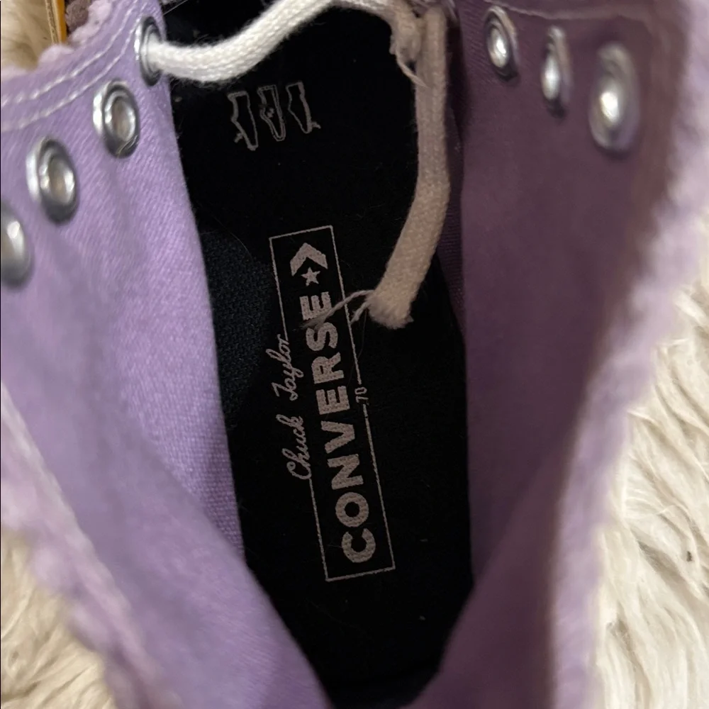 Converse Chuck Taylor All Star high-top sneakers in‎ purple corduroy women’s 5.5